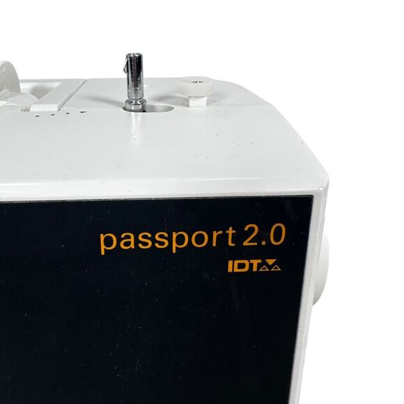 Pfaff Passport 2.0 Sewing Machine IDT System Compact FOR PARTS OR REPAIR READ - Picture 11 of 12